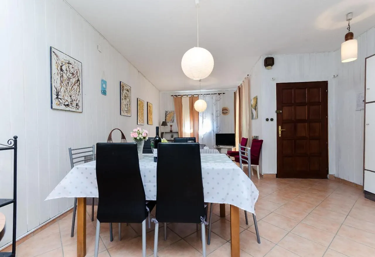 Apartments Vesna Supetarska Draga 0*,